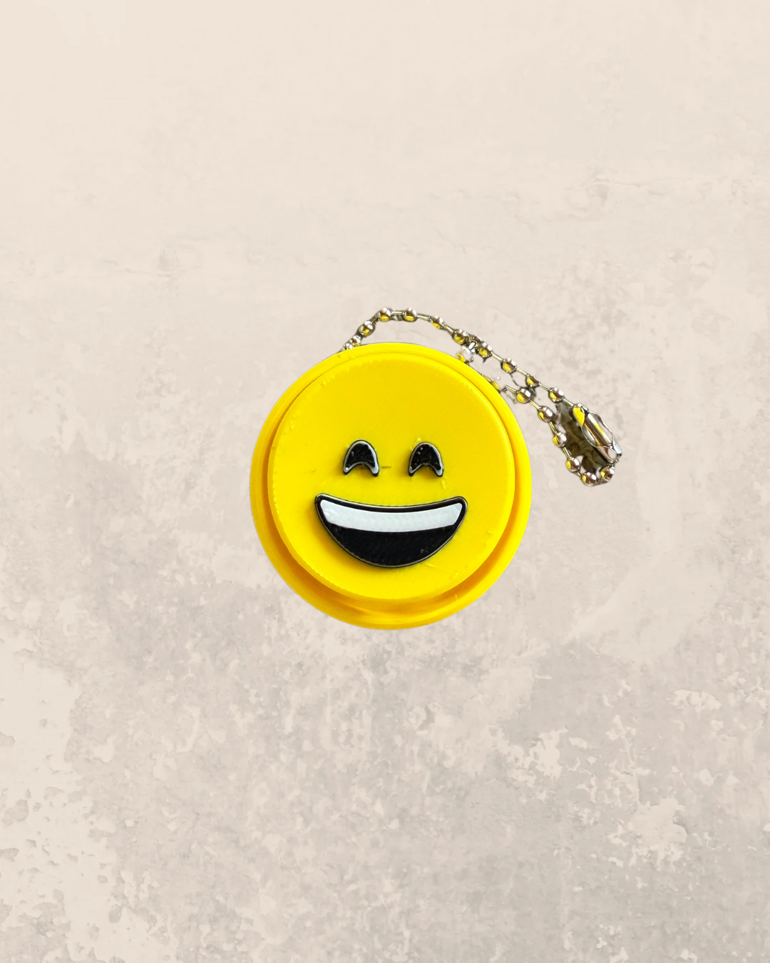 Smiley lachend