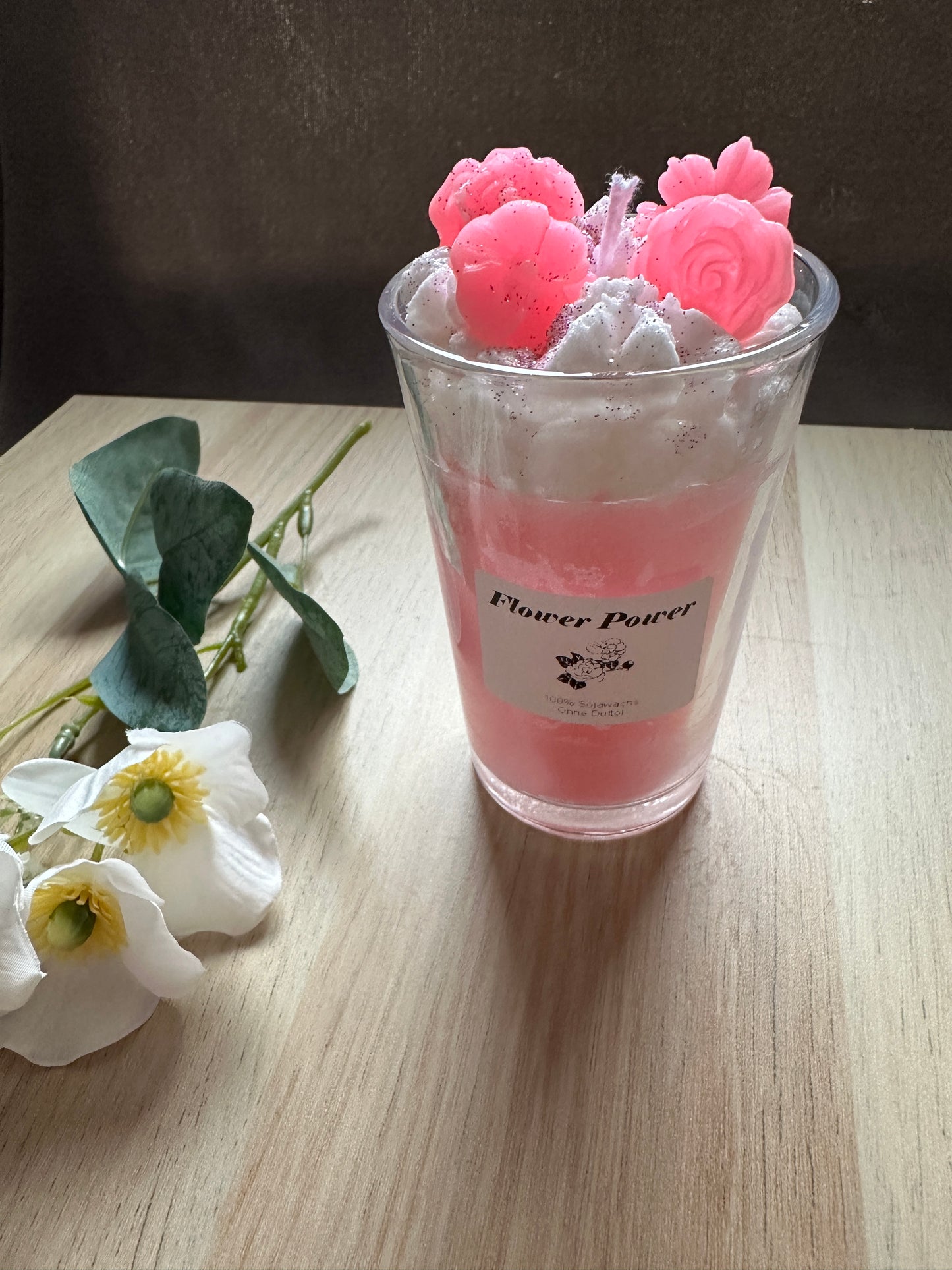 Flower power with cream
